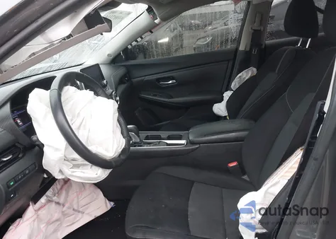 2021 Nissan Sentra Sv Xtronic Cvt z USA, uszkodzony, nr VIN 3N1AB8CV4MY294408